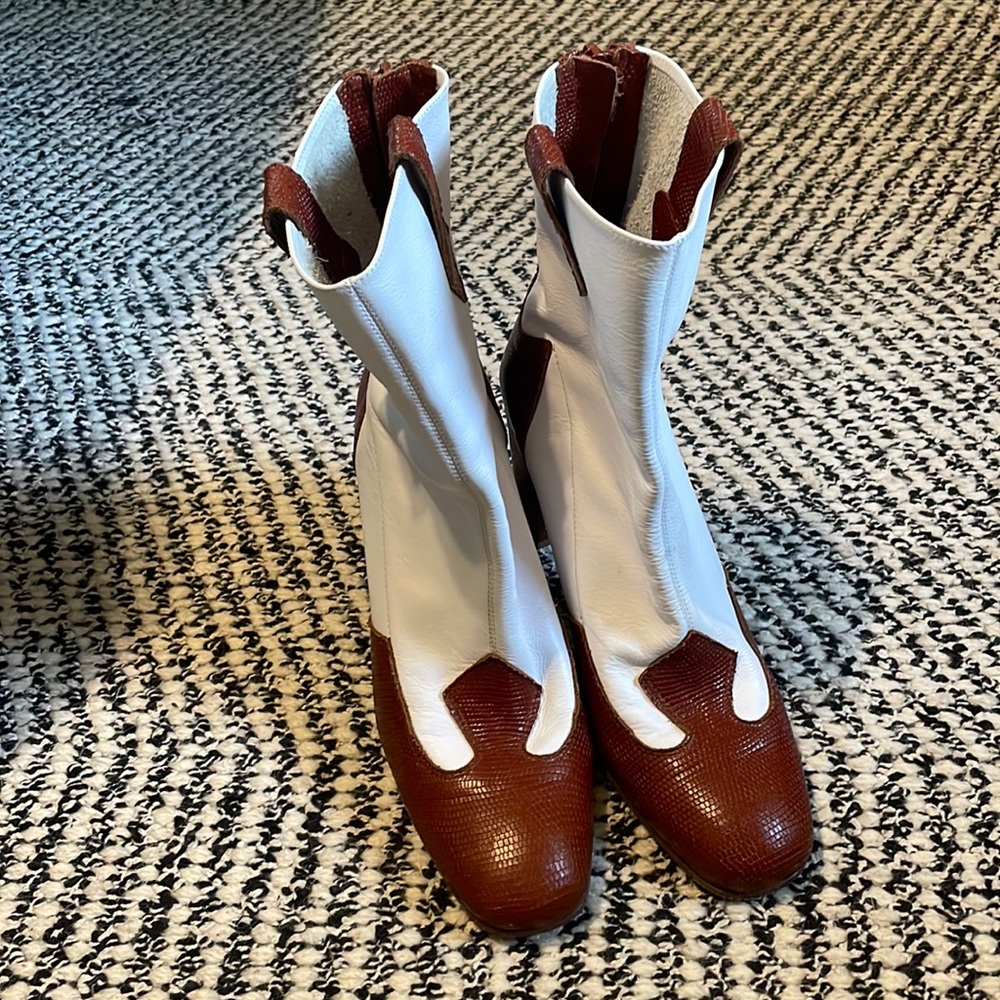 Kalda leather boots